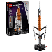 LEGO Technic NASA Artemis Space Launch System Rocket - 42221