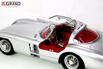 LEGRAND Mercedes-Benz 300 SLR Uhlenhaut Coupé – Maßstab 1:8 - LE105