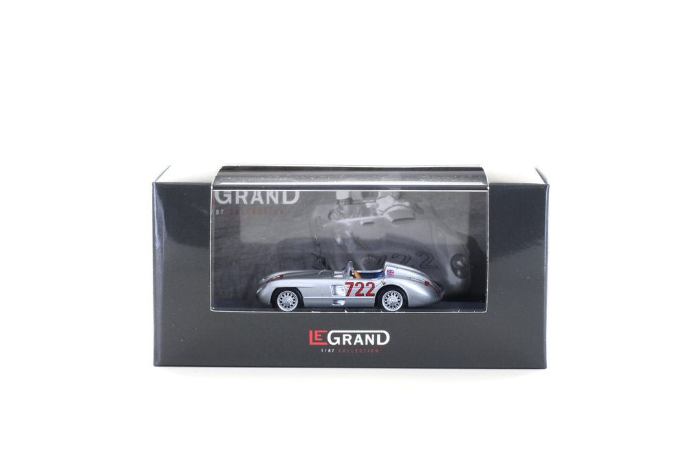 Mercedes-Benz 300 SLR Roadster, n° 722 argent, 2 appuie-têtes, 1/87 - LE87302