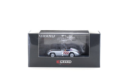 Mercedes-Benz 300 SLR Roadster, n° 722 argent, 2 appuie-têtes, 1/87 - LE87302