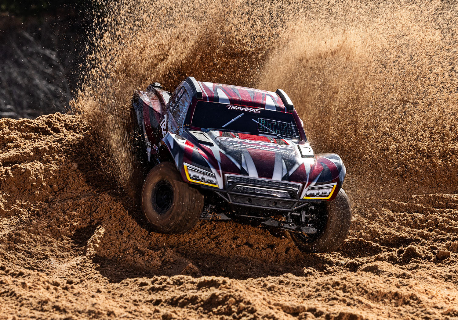 Traxxas Maxx Slash 4x4 VXL 1/8 Short Course Truck 6S Brushless RTR - 102076 - RCXX - RC Racing Shop | RC Models | Tuning & Spare Parts for Professionals