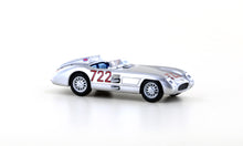 Mercedes-Benz 300 SLR Roadster, n° 722 argent, 2 appuie-têtes, 1/87 - LE87302